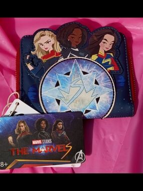 NWT Loungefly Marvles Wallet